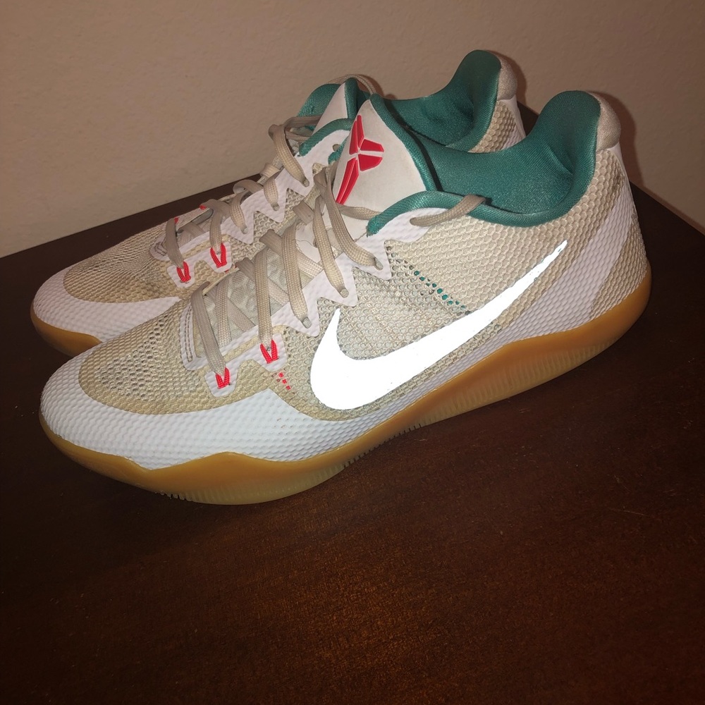 Kobe 11 EM Low Summer Pack